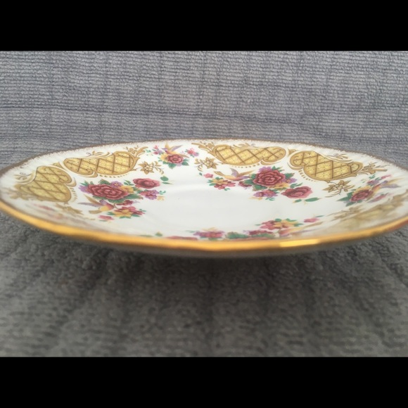Elizabethan Dovedale Pattern Saucer - Picture 4 of 8